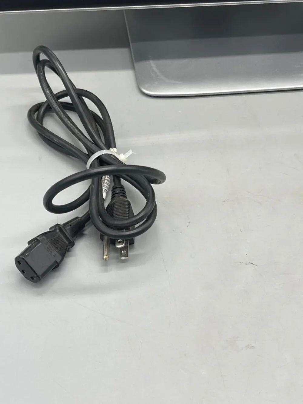 HP 2009m Monitor 23